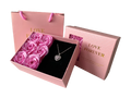 Darčekový set "Eternal Love – Náhrdelník so srdiečkom a mydlovými ružami