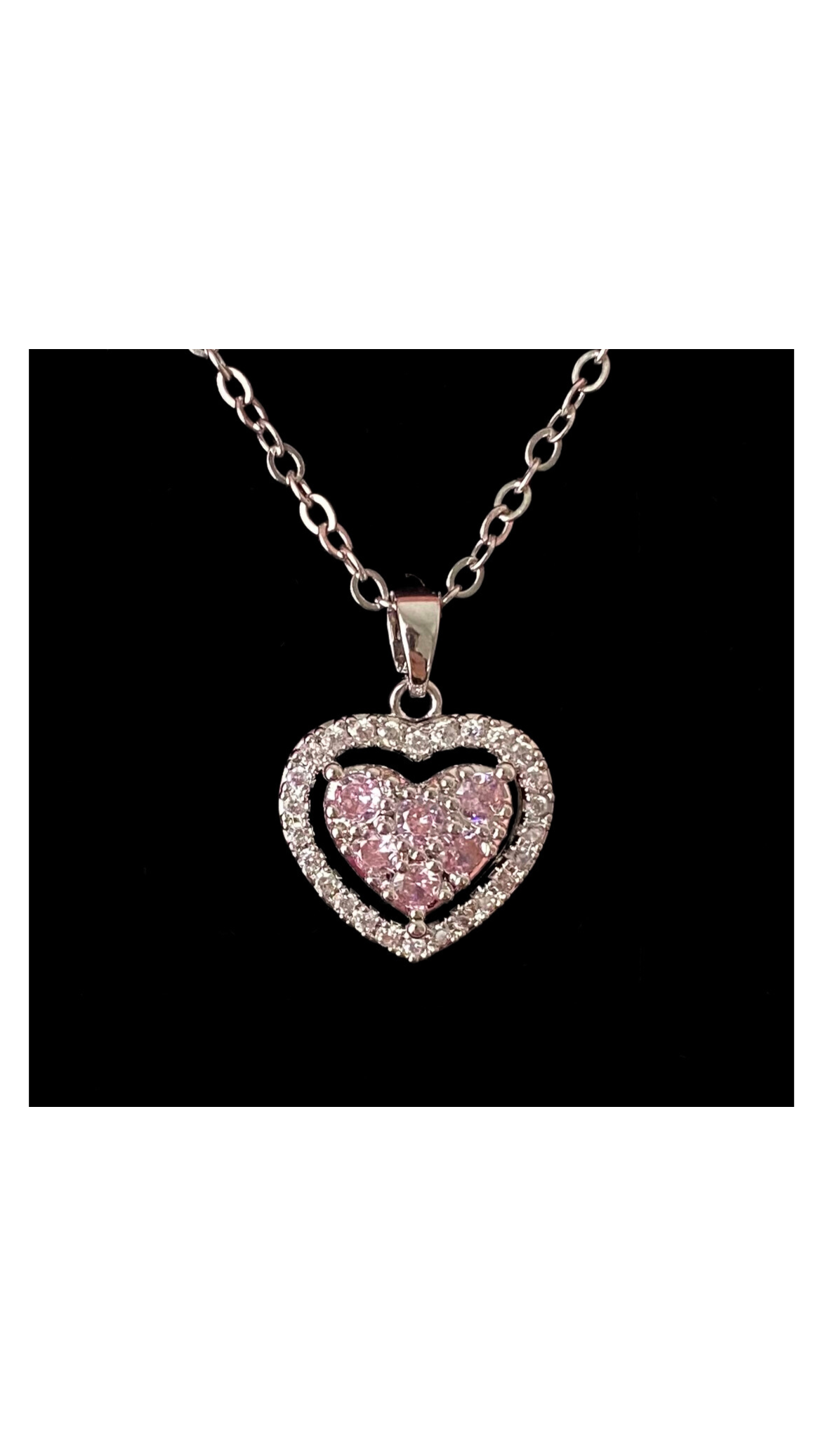 Darčekový set "Eternal Love – Náhrdelník so srdiečkom a mydlovými ružami